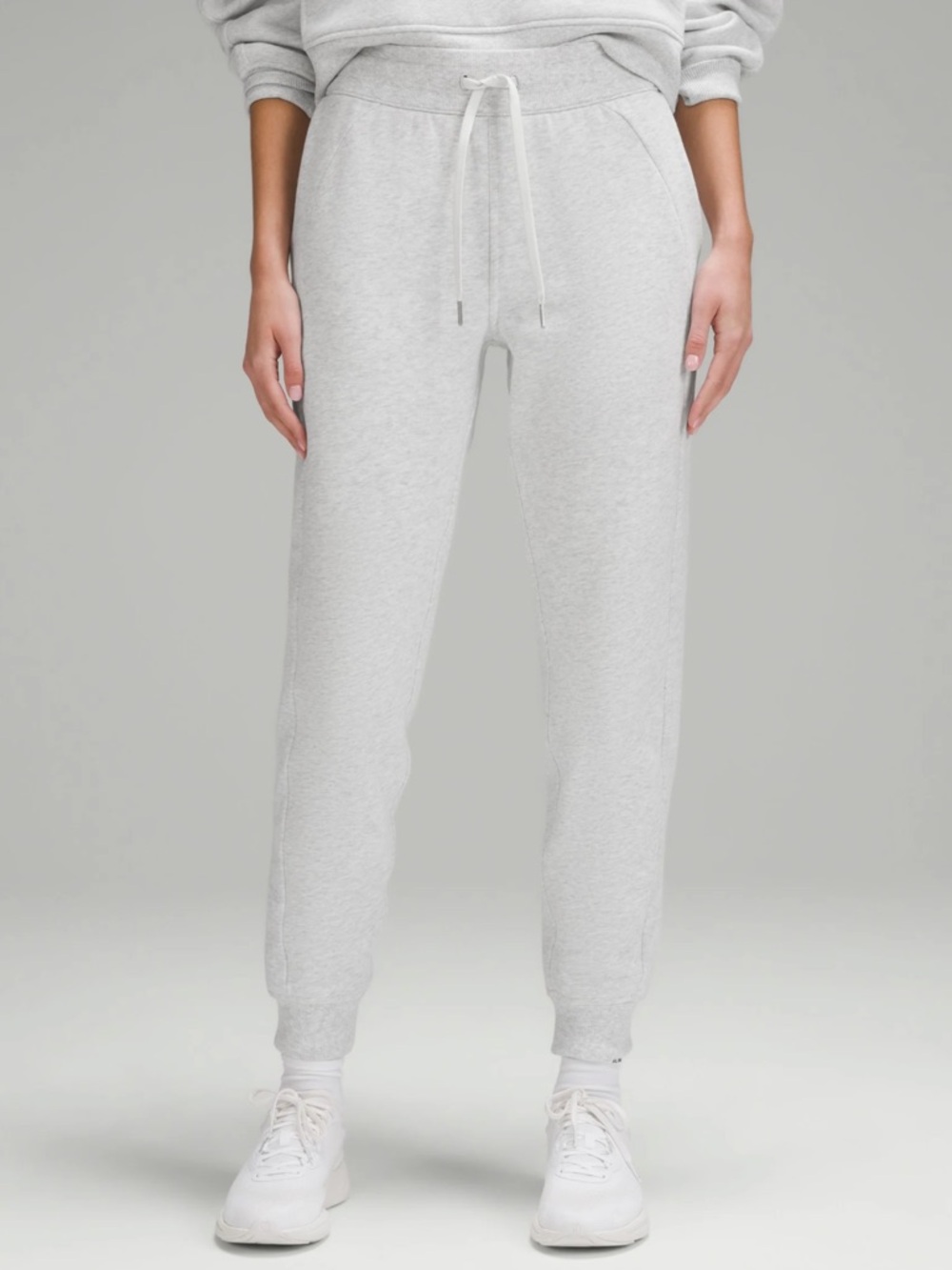 Lululemon Scuba High Rise Jogger 10